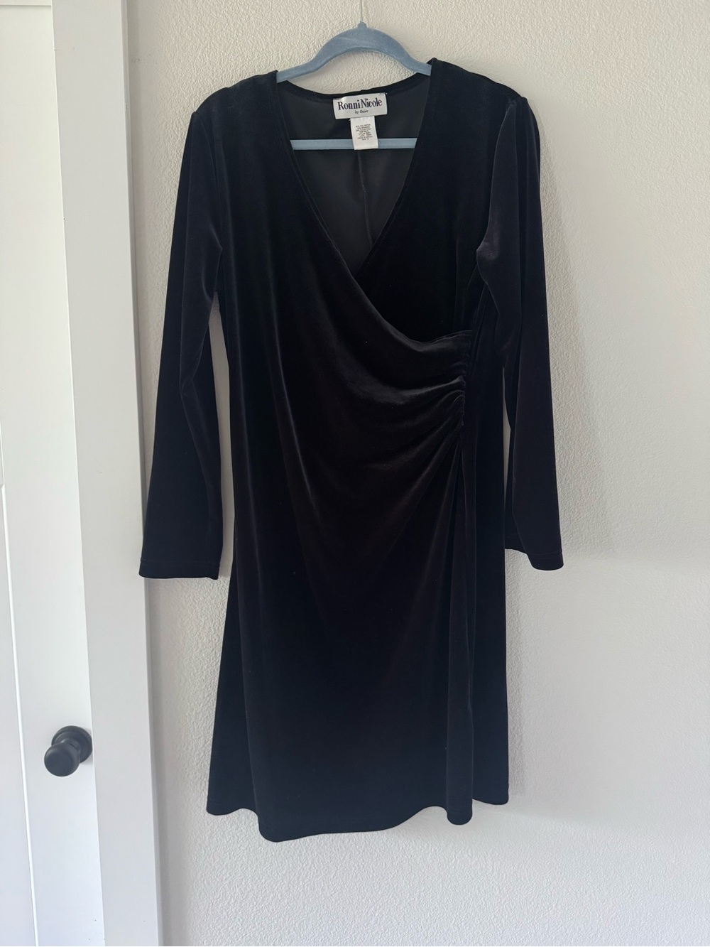Vintage Ronni Nicole by Ouida Black Velvet Faux Wrap Dress Size [14]